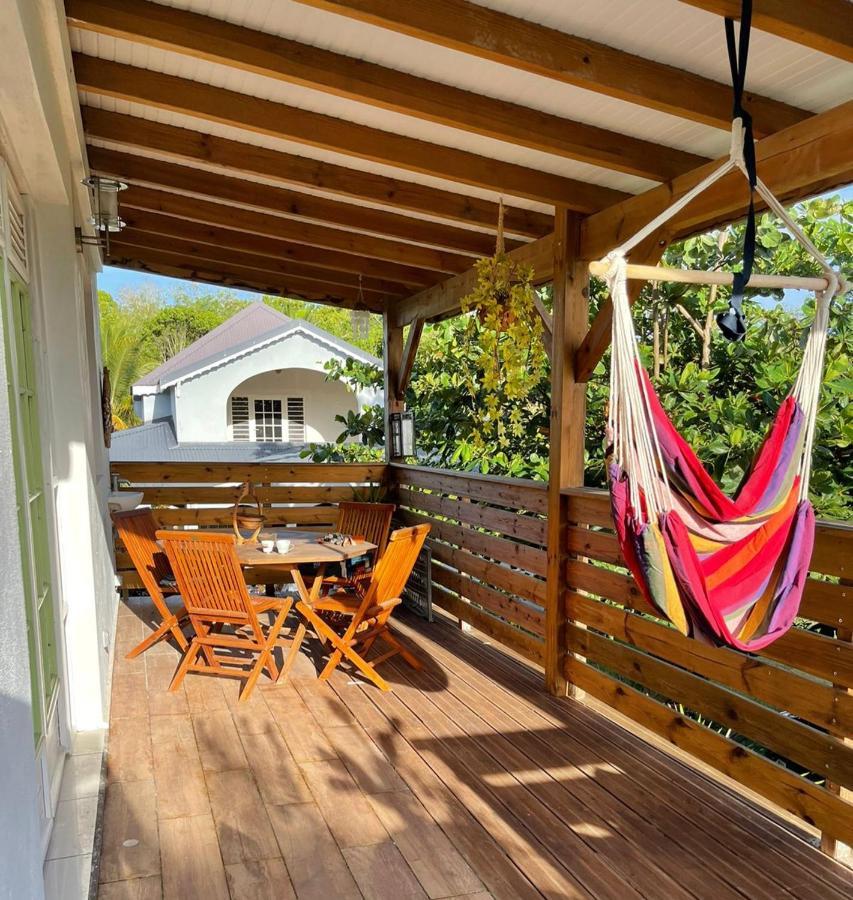 Charmant Bungalow Du Moule Villa Льо Мул Екстериор снимка